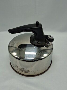 Revere Ware 1 QT I 97-C Whistling Tea Pot Small 6" dia. Copper Bottom, Korea